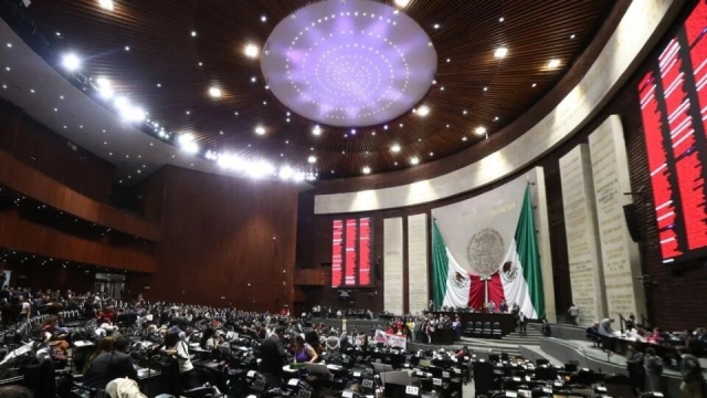 Diputados aprueban reforma que garantiza acceso al programa &#039;Jóvenes Construyendo el Futuro&#039;