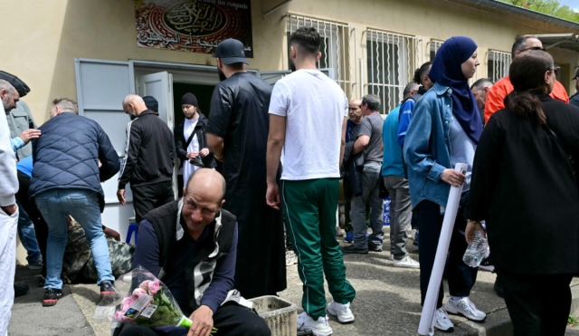 El asesinato en la mezquita de Gard desata la indignación en Francia: El agresor sigue prófugo