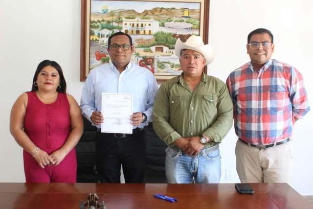 El nuevo secretario municipal lleva nueve días en el cargo.