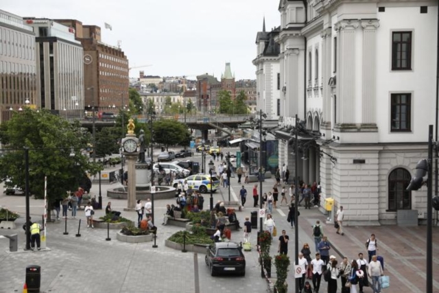 Dos detenidos en Estocolmo por llevar explosivos en estación de tren