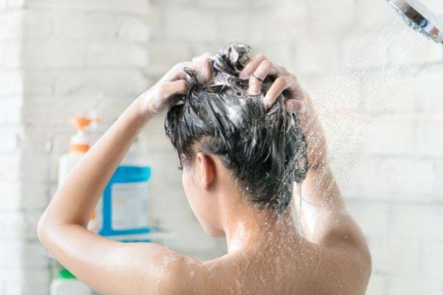 Beneficios de Bañarse por la Mañana o Noche: ¿Cuál es Mejor para Ti?