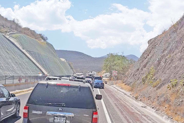 Accidente en la Autopista del Sol dejó un deceso y dos lesionados