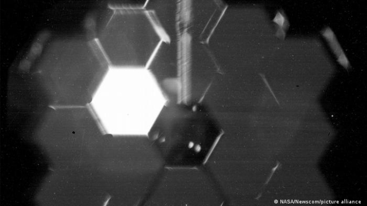 Impacto de meteorito deja daños &quot;no corregibles&quot; en espejo del telescopio James Webb