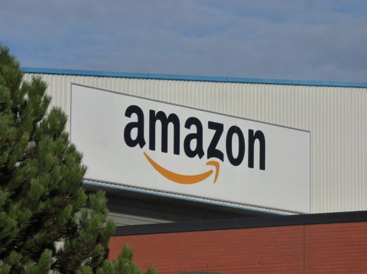 Amazon usó datos privados de sus vendedores para copiar productos y venderlos más baratos