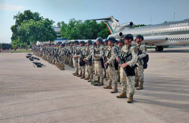 200 militares llegan a Sinaloa tras captura de &#039;El Mayo&#039; Zambada