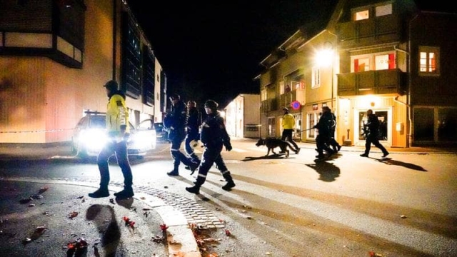 Ataque con arco en Noruega podría ser acto terrorista.