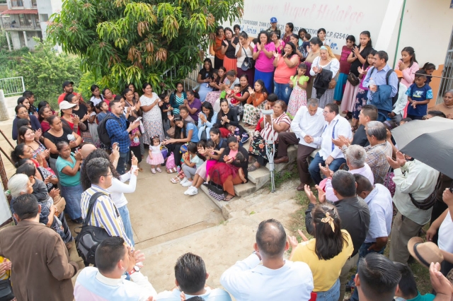 Gestiona Víctor Mercado pláticas de prevención del delito para alumnos de nivel básico en Tlayacapan