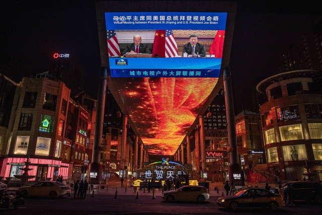 Joe Biden y Xi Jinping acuerdan dialogar.