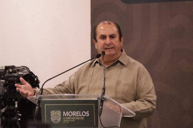 Víctor Sánchez, secretario de Desarrollo Económico, confirmó la realización del Festival del Mezcal y el Queso, del 17 al 19 de octubre en la Plaza General Emiliano Zapata de Cuernavaca.