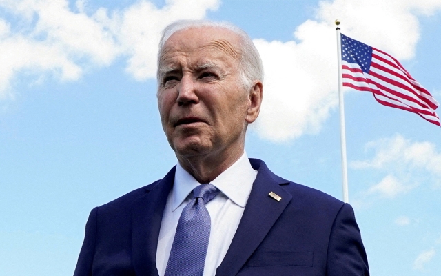 Cinco congresistas demócratas piden a Biden retirarse de la carrera presidencial