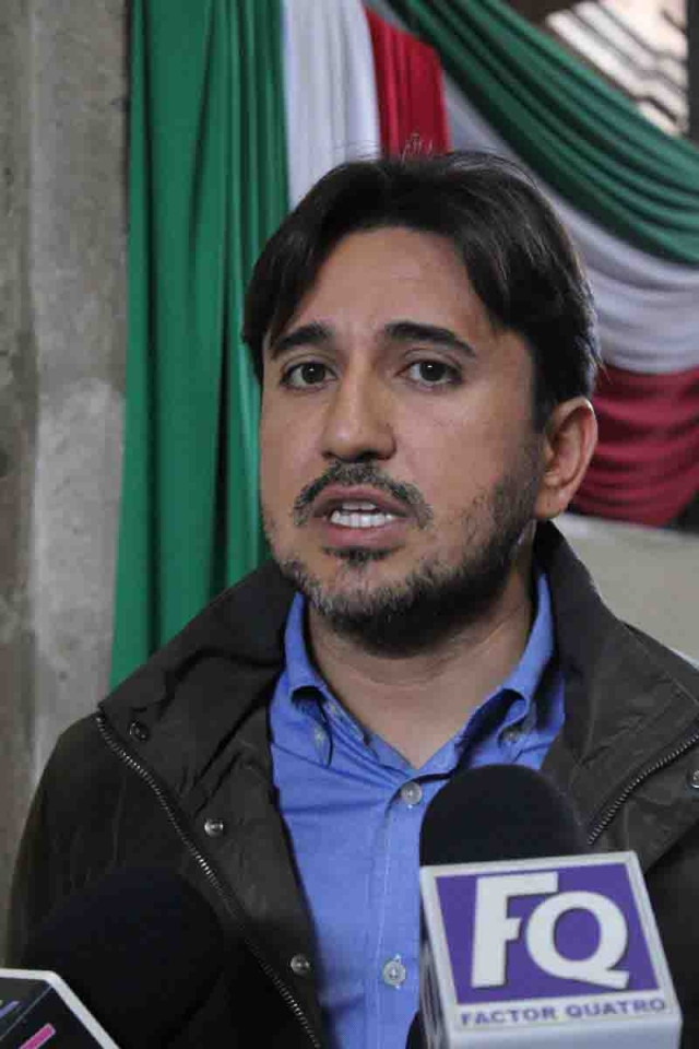 Daniel Altafi invitó a los visitantes al municipio.