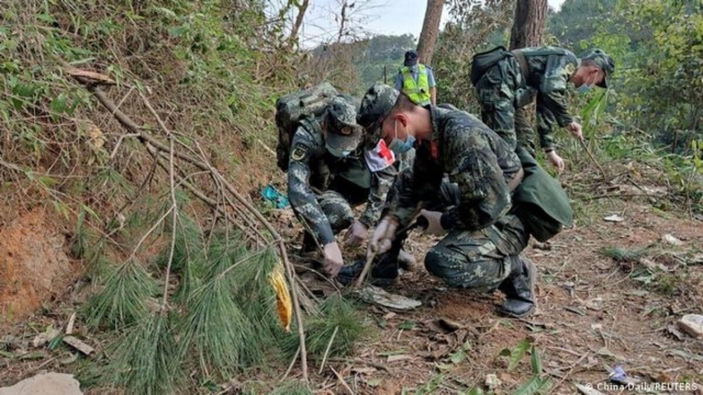 China confirma que no hay sobrevivientes tras desplome del vuelo MU5735