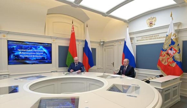 Vladimir Putin supervisa ejercicios militares ante temor de ataque a Ucrania