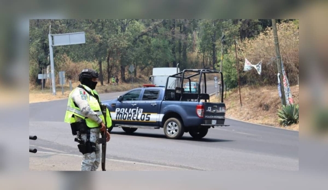 Roban dos vehículos en Huitzilac