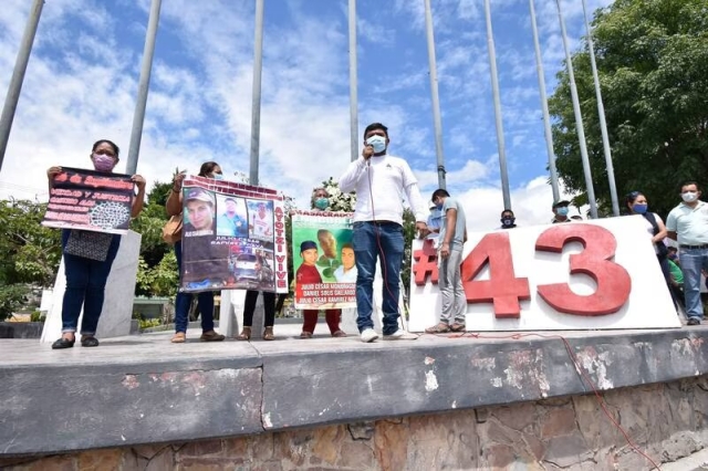Exoneran a José Luis Abarca por desaparición de los 43 normalistas de Ayotzinapa