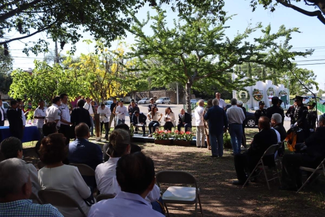 El nombre de Salvador "Chava Falcao" Saldaña Galindo, y el de 10 excompañeros periodistas más, fueron inmortalizados en el monumento a la Libertad de Expresión que se ubica en la colonia Vista Hermosa de Cuernavaca.