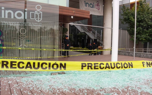 Fiscalía CDMX investiga ataque vandálico contra la fachada del INAI