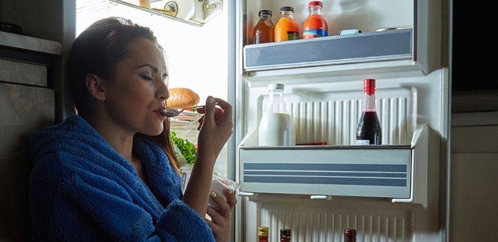 ¿Cenas tarde? Podrías sufrir del Síndrome del Comedor Nocturno.