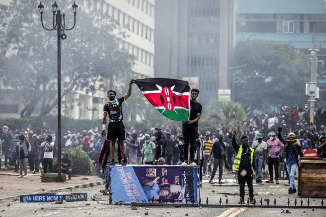 Protestas contra contra aumento de impuestos en Kenia deja 5 muertos