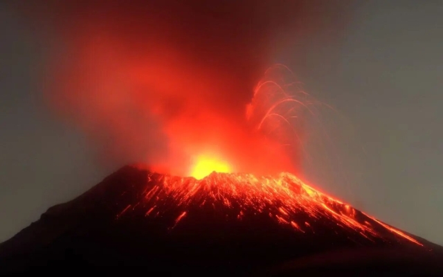 Cenapred ve tres posibles escenarios para la actividad del Popocatépetl