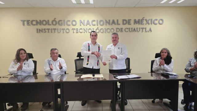 El nombramiento fue oficializado en un acto que se celebró en el Tecnológico de Cuautla.