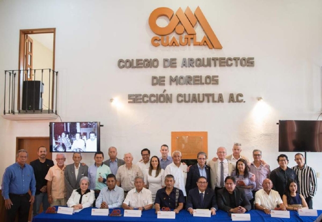 Reconoce Víctor Mercado labor del Colegio de Arquitectos de Morelos sección Cuautla