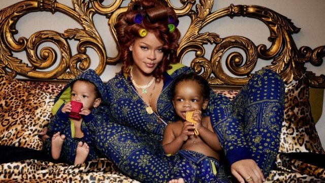 Rihanna celebra su maternidad y desata rumores sobre nueva música