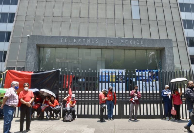 AMLO defiende a Carlos Slim ante huelga en Telmex: Conoce importancia de seguridad social