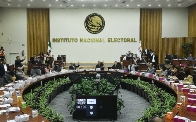 Juzgado federal ordena al INE no implementar la Reforma Judicial