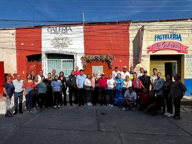 La primera sesión se realizó en lo que fue el teatro Aurora.