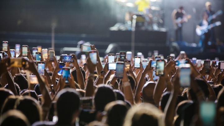 Experiencia única: Festival Afterlife prohíbe el uso de celulares en conciertos