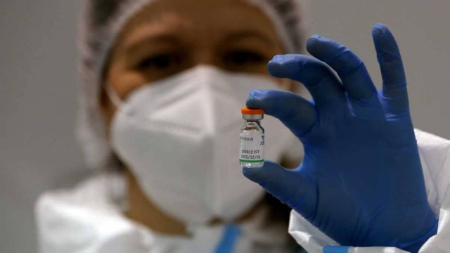 Indonesia da luz verde a una tercera dosis de la vacuna COVID.