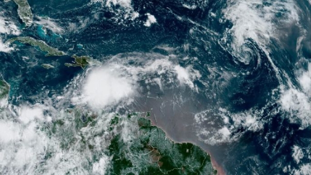 Tormenta tropical Franklin amenaza a República Dominicana y Haití