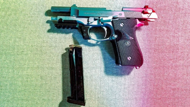 Fiscal de Texas propone dar armas a los maestros para protegerse de ataques