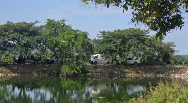 No se informó si la víctima fue asesinada en el lugar del hallazgo o si sólo abandonaron ahí el cuerpo.