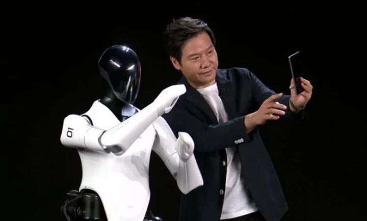 Xiaomi presenta el CyberOne, robot humanoide capaz de reconocer emociones humanas