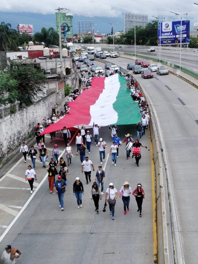 Juzgadores del Decimoctavo Circuito se manifestaron por segundo día consecutivo en el Paso Exprés. 