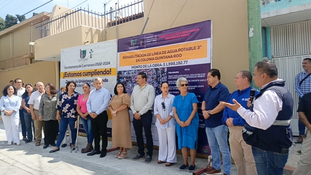 Entrega alcalde de Cuernavaca rehabilitación de línea de agua potable en colonia Quintana Roo