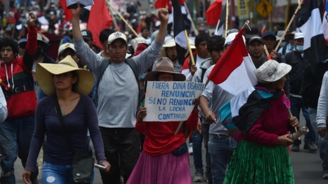 Perú: Con &#039;gran marcha nacional&#039; exigen renuncia de Dina Boluarte