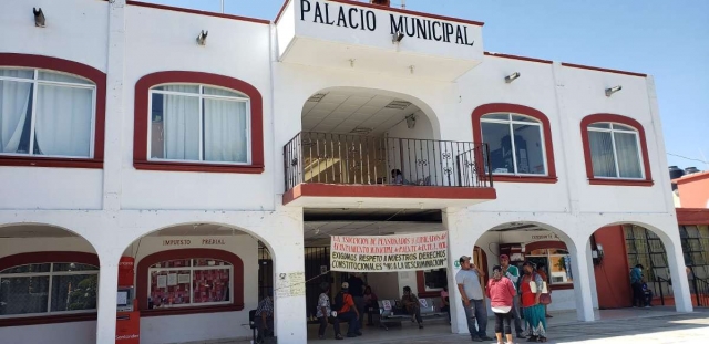 El alcalde ixtleco se quejó de la fiscalía anticorrupción a cargo del Juan Salazar Núñez.