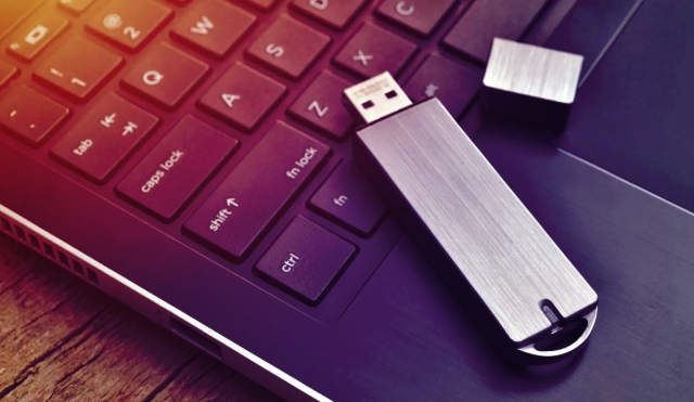 ¿Cómo saber si un USB fue manipulado por hackers?