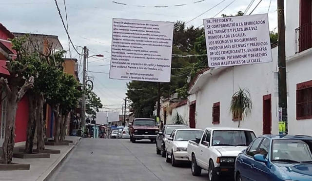 Tianguistas de Miacatlán buscan reinstalarse en calle de la que fueron retirados