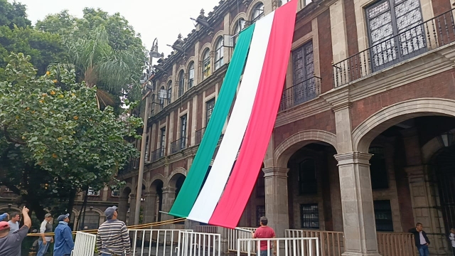 Comienzan preparativos para el festejo de fiestas patrias, en palacio de gobierno