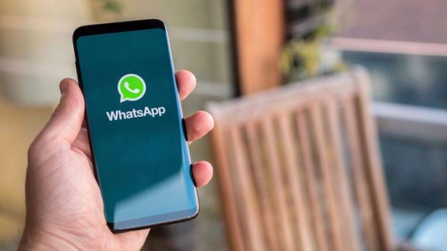 Nueva función de WhatsApp convierte audios en texto para Android