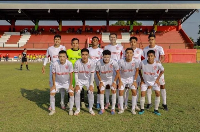 Club Deportivo Yautepec empató 0-0 en su visita al campo de la Escuelita de Xochitepec; el punto extra fue para los de la zona oriente.