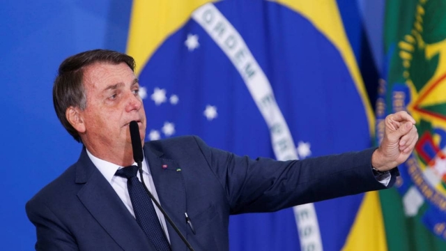Jair Bolsonaro es investigado por difundir evidencias de hackeo en elecciones.