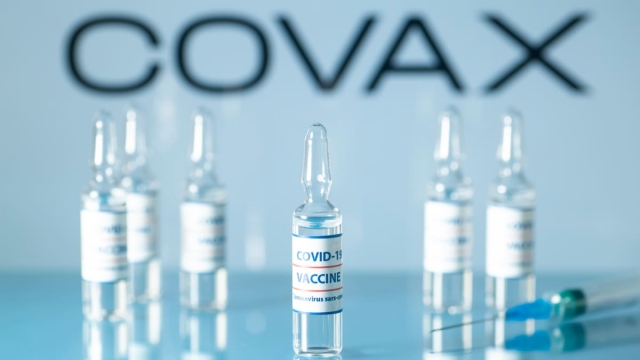 Vacunas COVID llegarán a 100 países en desarrollo en dos semanas: COVAX.