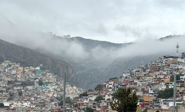 Ingresa frente frío con lluvias intensas y clima fresco a México