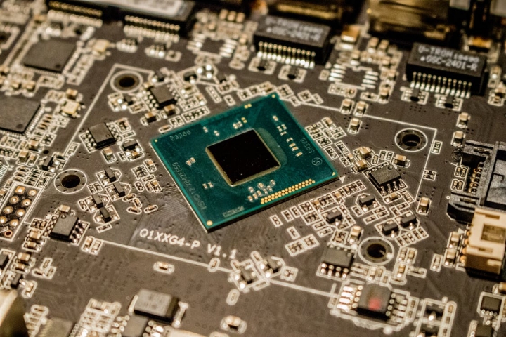 La crisis de los semiconductores no es sólo de los semiconductores; también es de los sustratos: qué son y por qué sin ellos no tendríamos chips
