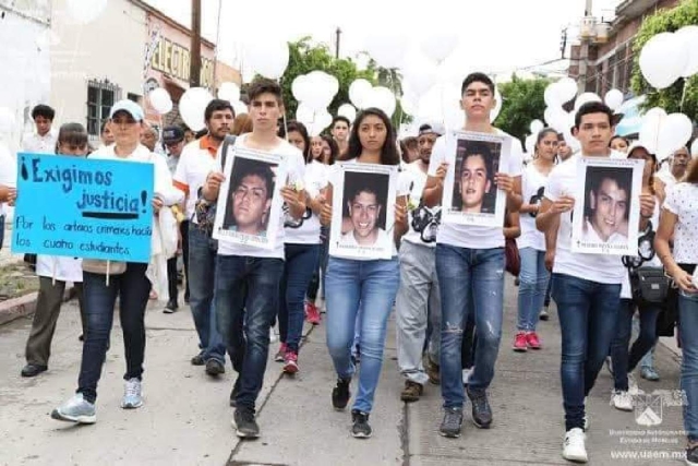 Conmemoraron aniversario luctuoso de cuatro preparatorianos